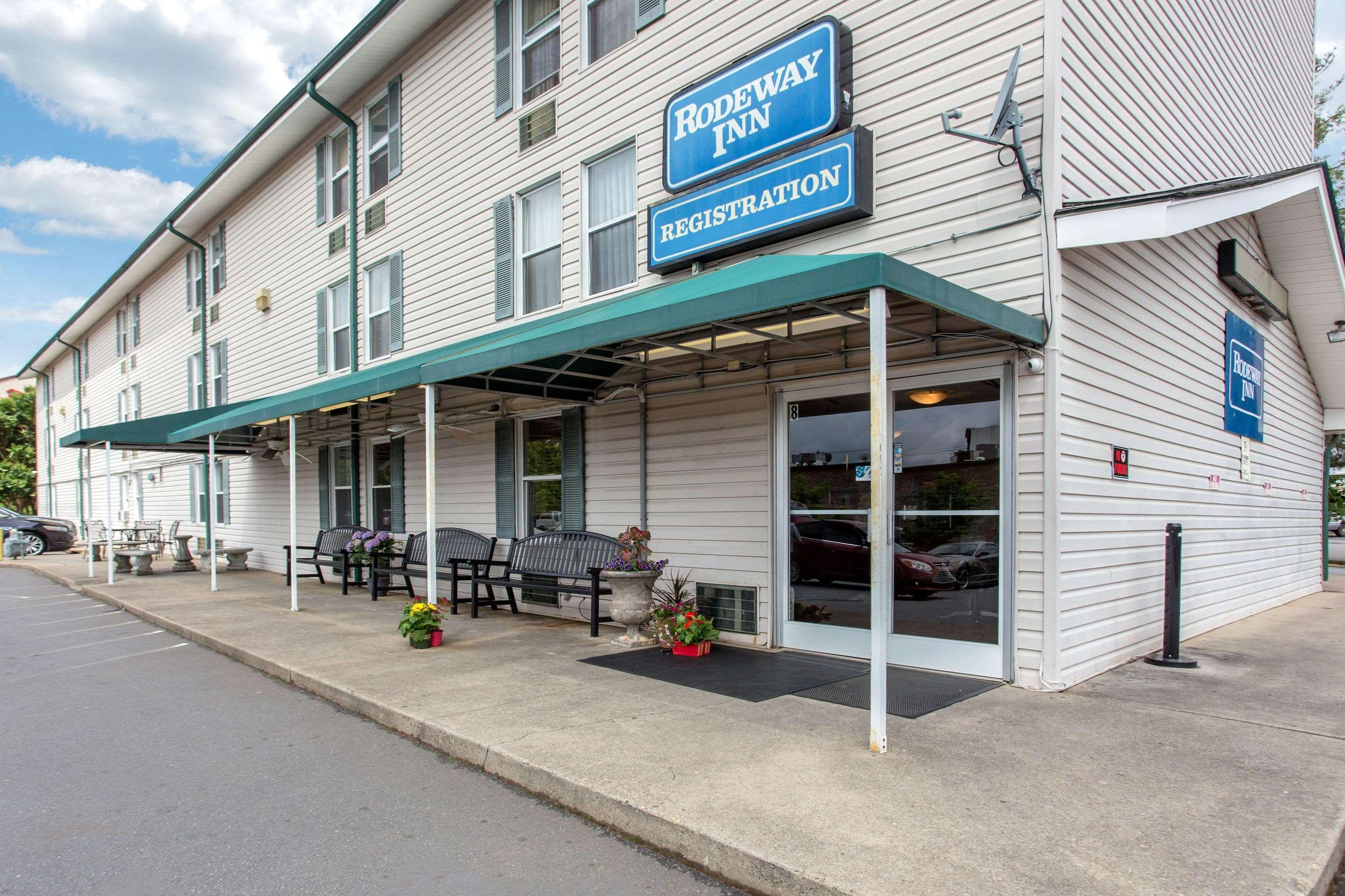 Rodeway Inn Asheville Exterior foto